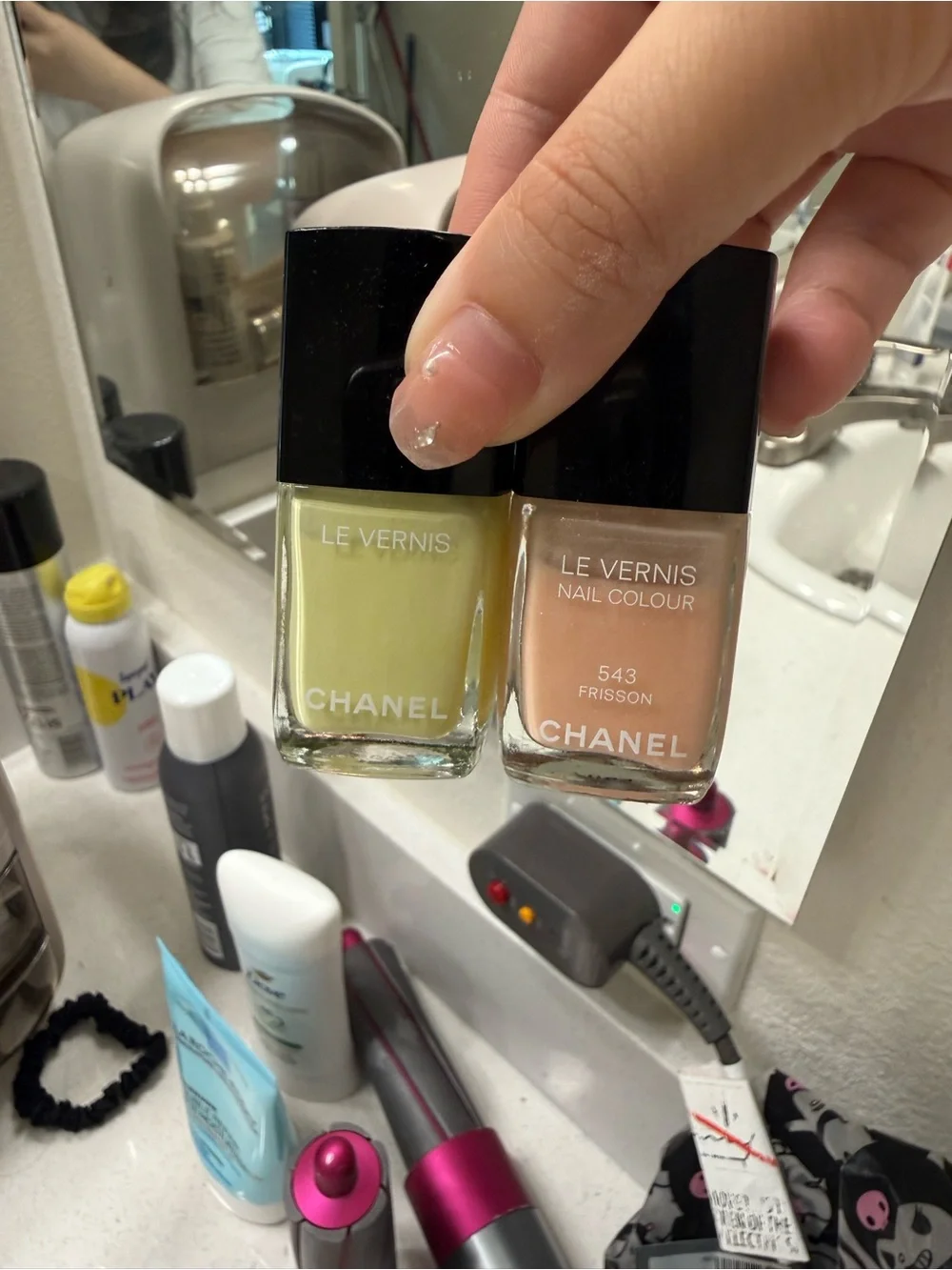 CHANEL le vernis